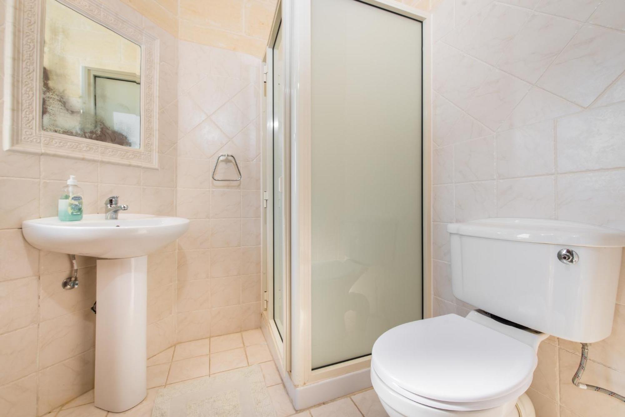 3 Bedroom With Private Pool And Views Holiday home *
