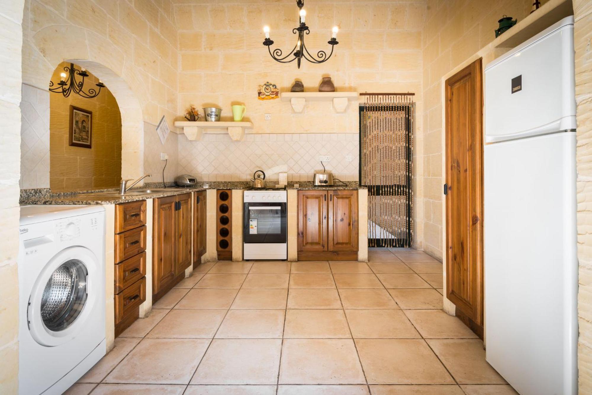 3 Bedroom With Private Pool And Views *